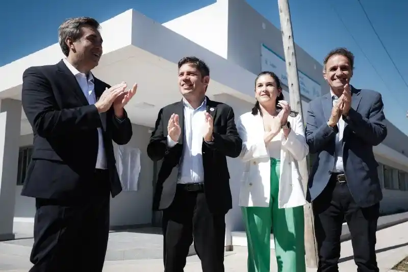 Axel Kicillof inauguró un nuevo Centro de Atención Primaria en Luján y destacó la construcción del puente sobre el Río Luján. Volvió a criticar al Gobierno nacional por el freno de la obra pública.