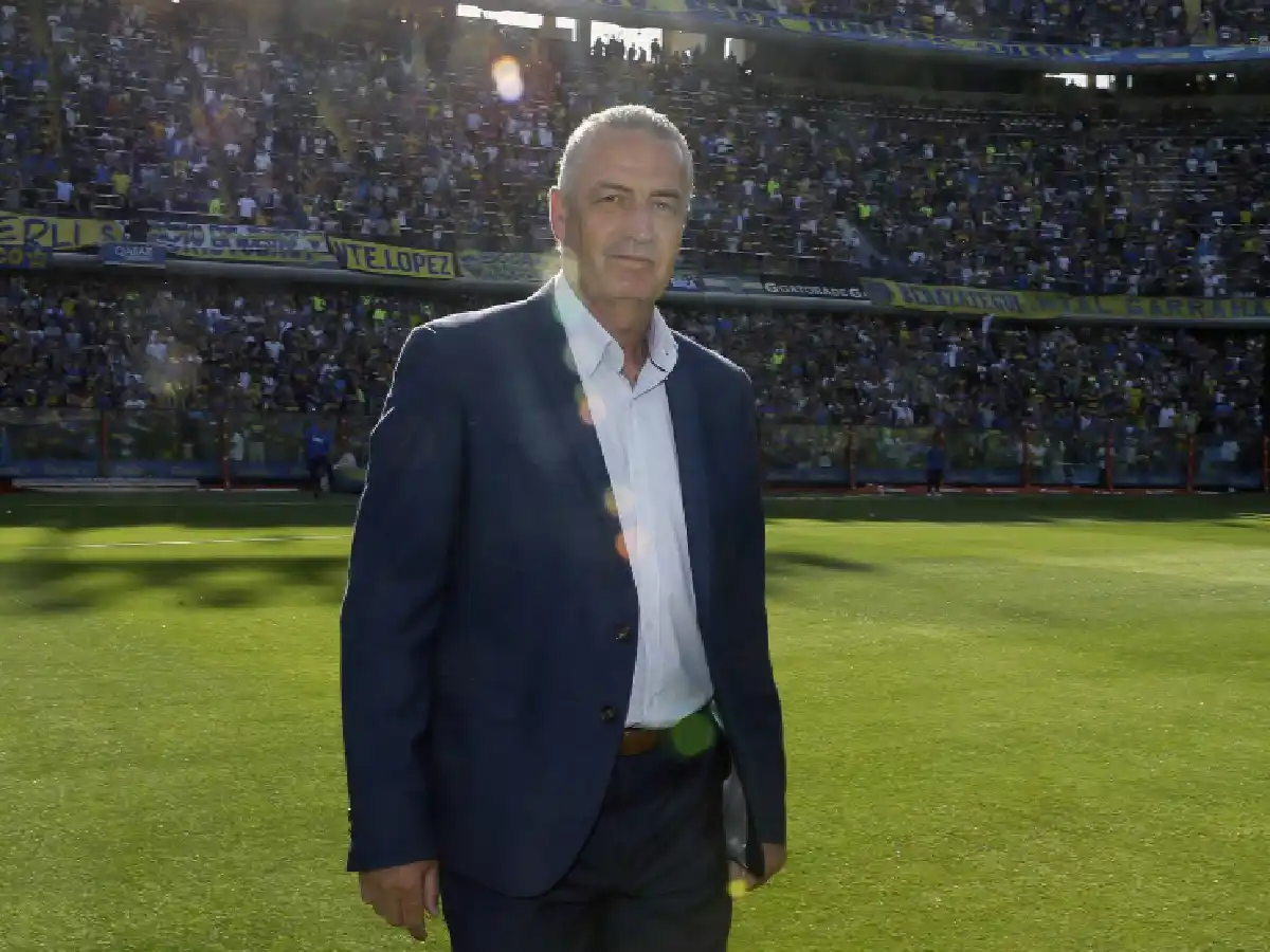 "Cuando deje de ser el DT de Boca, iré a Conmebol con todos los videos que tengo"