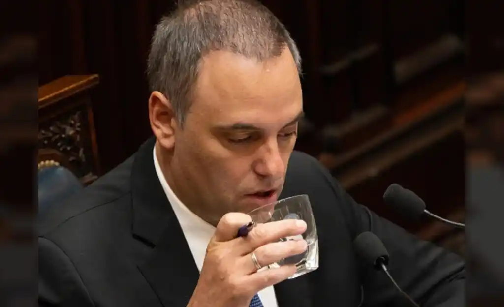 Manuel Adorni en el Congreso