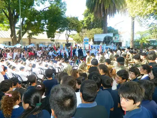 Las escuelas de la ciudad homenajearon a los veteranos de la Guerra de Malvinas
