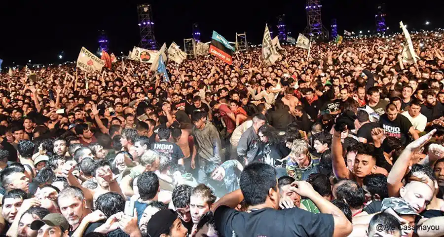 Video del recital del Indio Solari completo en Olavarría