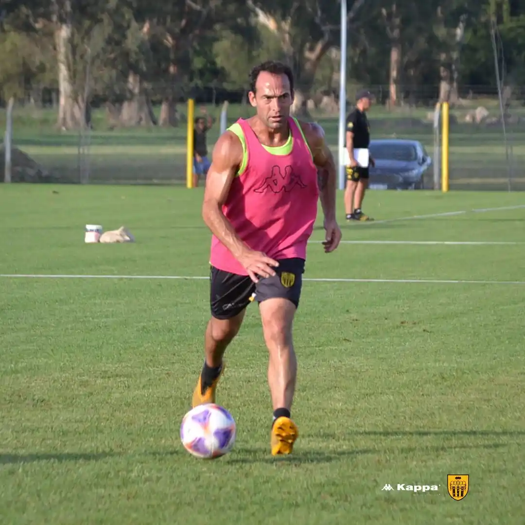 Martín Michel tendrá otra campaña en Santamarina. (Foto de prensa de Santamarina).