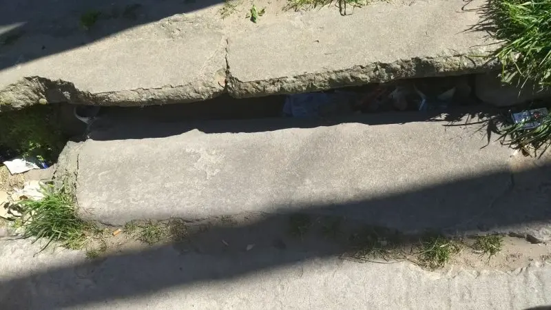 Así está el desagüe de calle 54 esquina 75