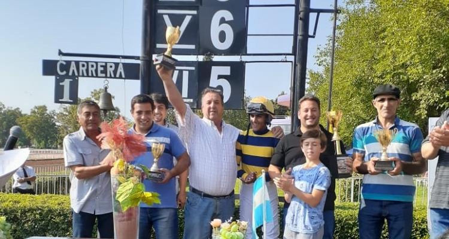 Horacio Armendáriz y Nicolás Villalba ganaron dos carreras en el Clásico Vendimia en Mendoza