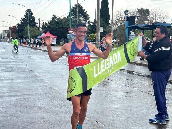 Atletismo: Silvio Espíndola se quedó con los 10 kilómetros de Berisso
