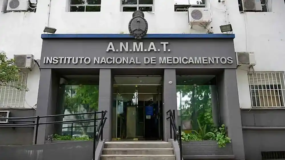 Durante una inspección en un comercio porteño, los agentes de Anmat retiraron muestras y verificaron que los envases no presentaban datos del importador en el país ni los números de registro correspondientes.
