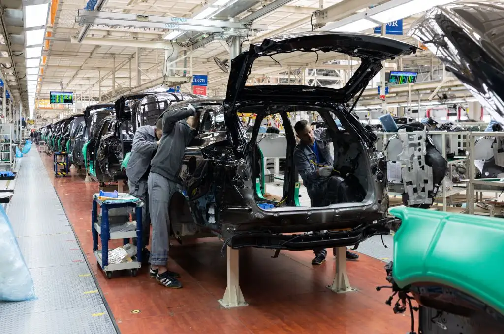 Las ventas mayoristas se dispararon un 134%, aunque las exportaciones siguen en baja.