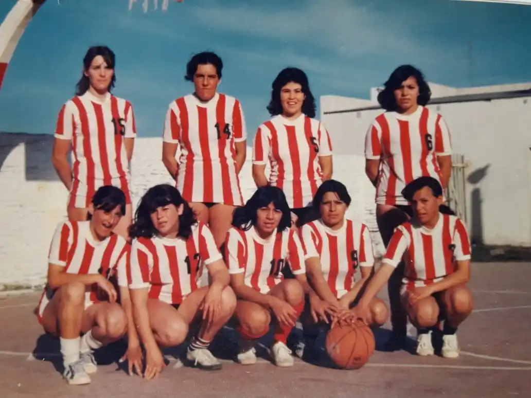 "Nos apasionaba el básquet y el club era nuestra segunda casa"