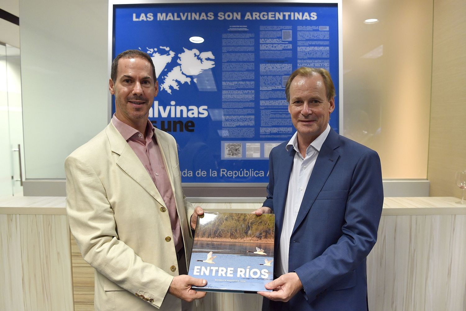 Bordet: "Malvinas es mucho más que memoria, es futuro"