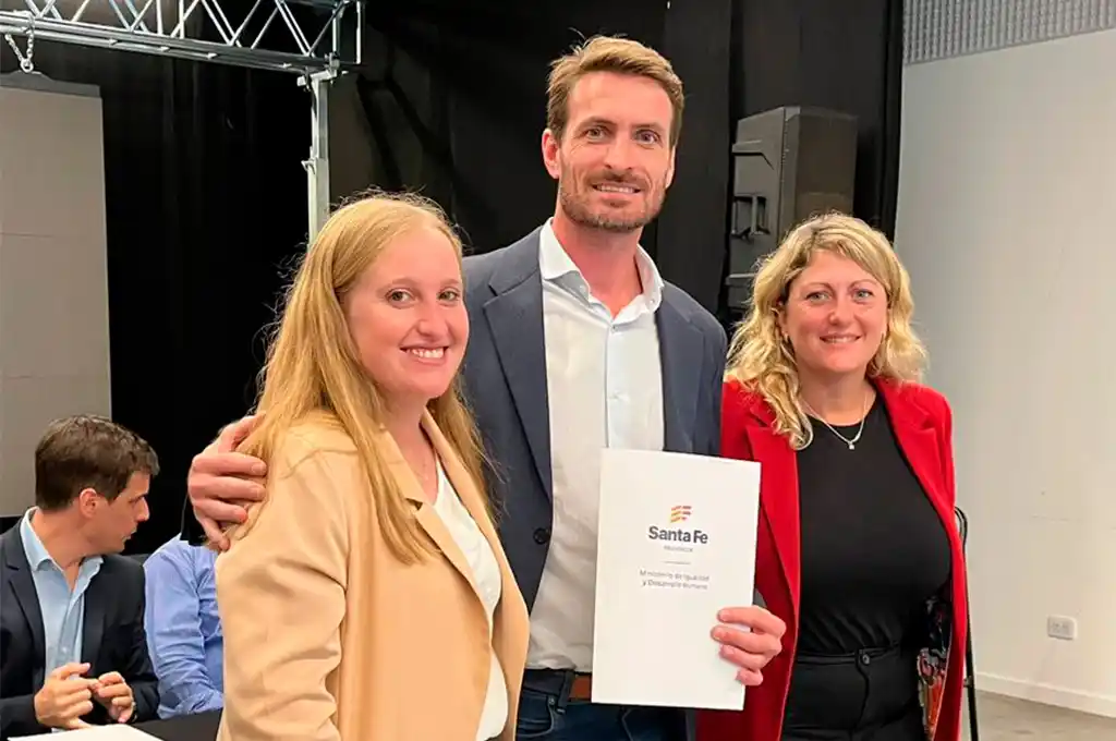 Firma de convenio para actividades recreativas destinadas a adultos mayores