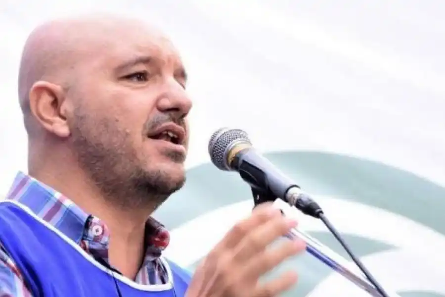 El Gobierno de Santa Fe "está dinamitando el camino" al inicio de clases