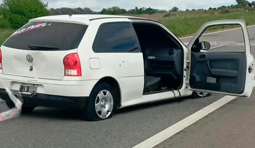 Escaparon de un control policial y terminaron baleados en Arrecifes: hay dos chicas heridas y policías desafectados