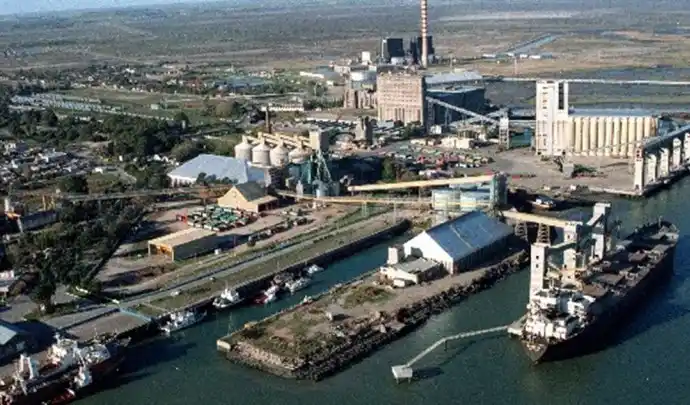 Denuncian "descontrol y desidia" en los puertos bonaerenses