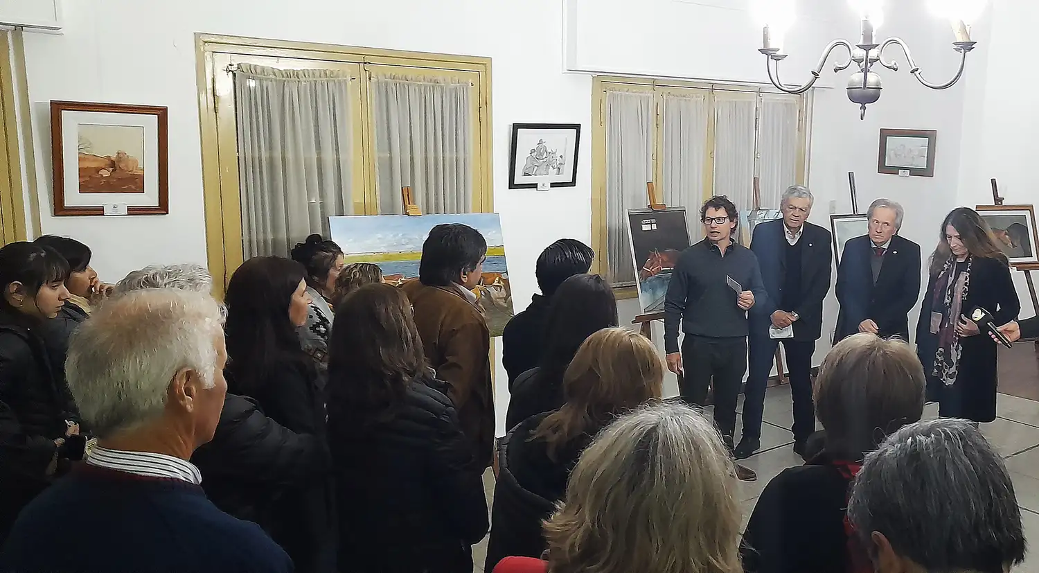 En la apertura, los directivos de cada institución, junto a Roberto Romani, realizaron la presentación de la muestra.