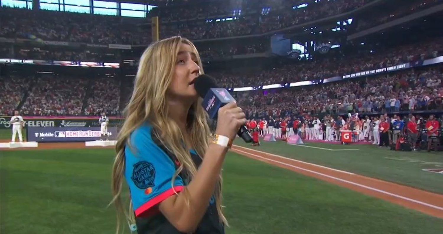 Ingrid Andress: La verdad detrás de su polémica actuación en el Home Run Derby