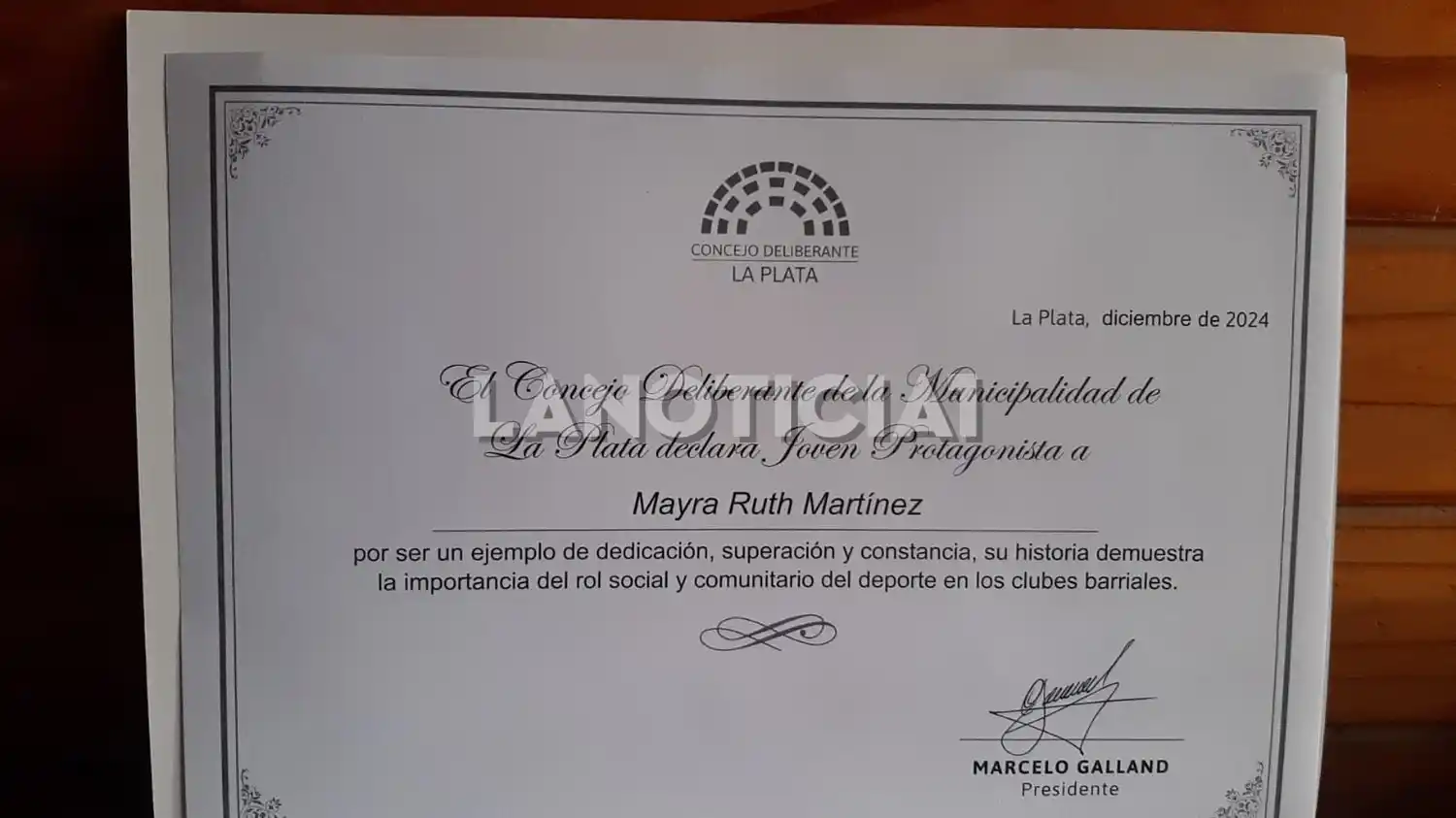 El reconocimiento a Mayra Ruth Martínez del Concejo Deliberante de La Plata.