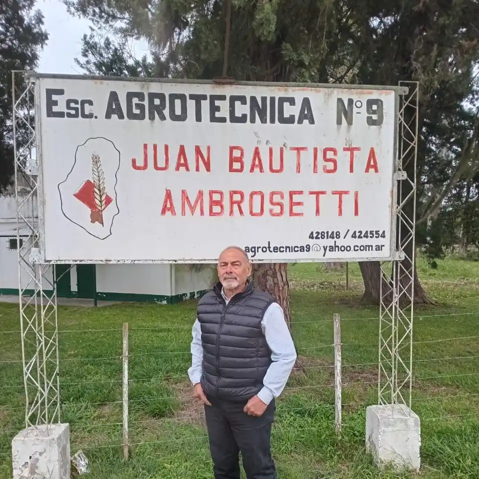 Mario Darío Lazo: Presidente de la comisión directiva de la cooperadora escolar de la Escuela de Educación Agrotécnica N°9 “Juan B. Ambrosetti”.