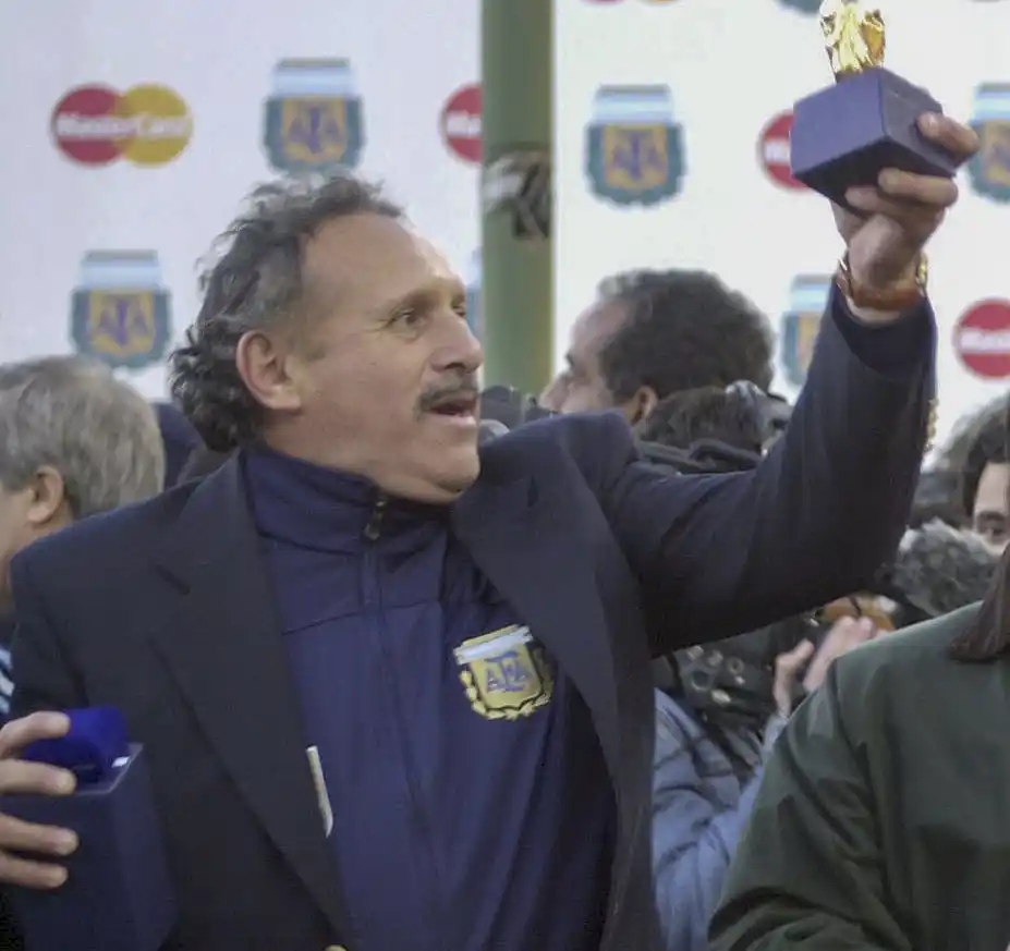 Leopoldo Luque, otra gran pérdida para el fútbol