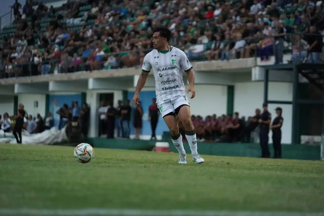 Attis fue uno de los mejores de la "Verde" frente a Douglas.