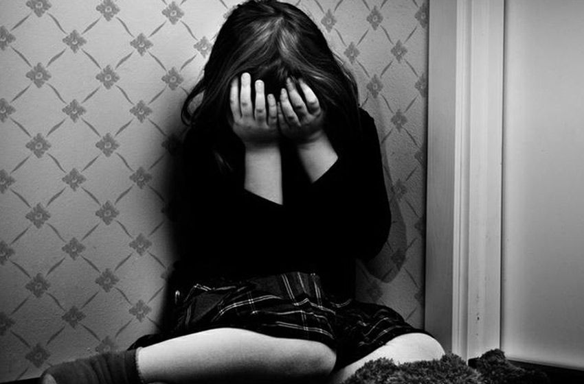Una niña de 11 años intentó autolesionarse por los reiterados abusos de su vecino