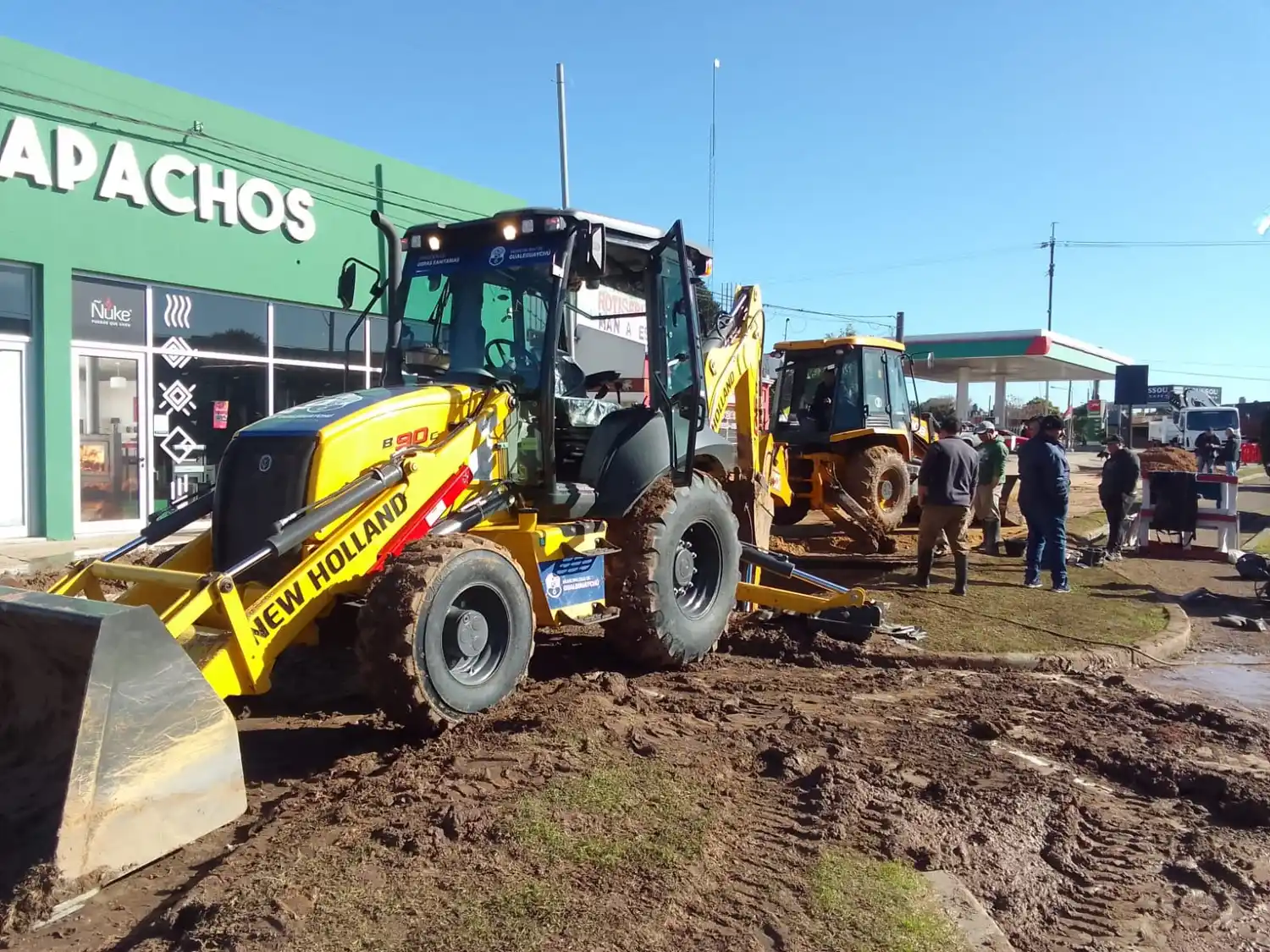 Obras Sanitarias bajó la presión en la planta por la rotura de un caño en Avenida Parque y Concordia