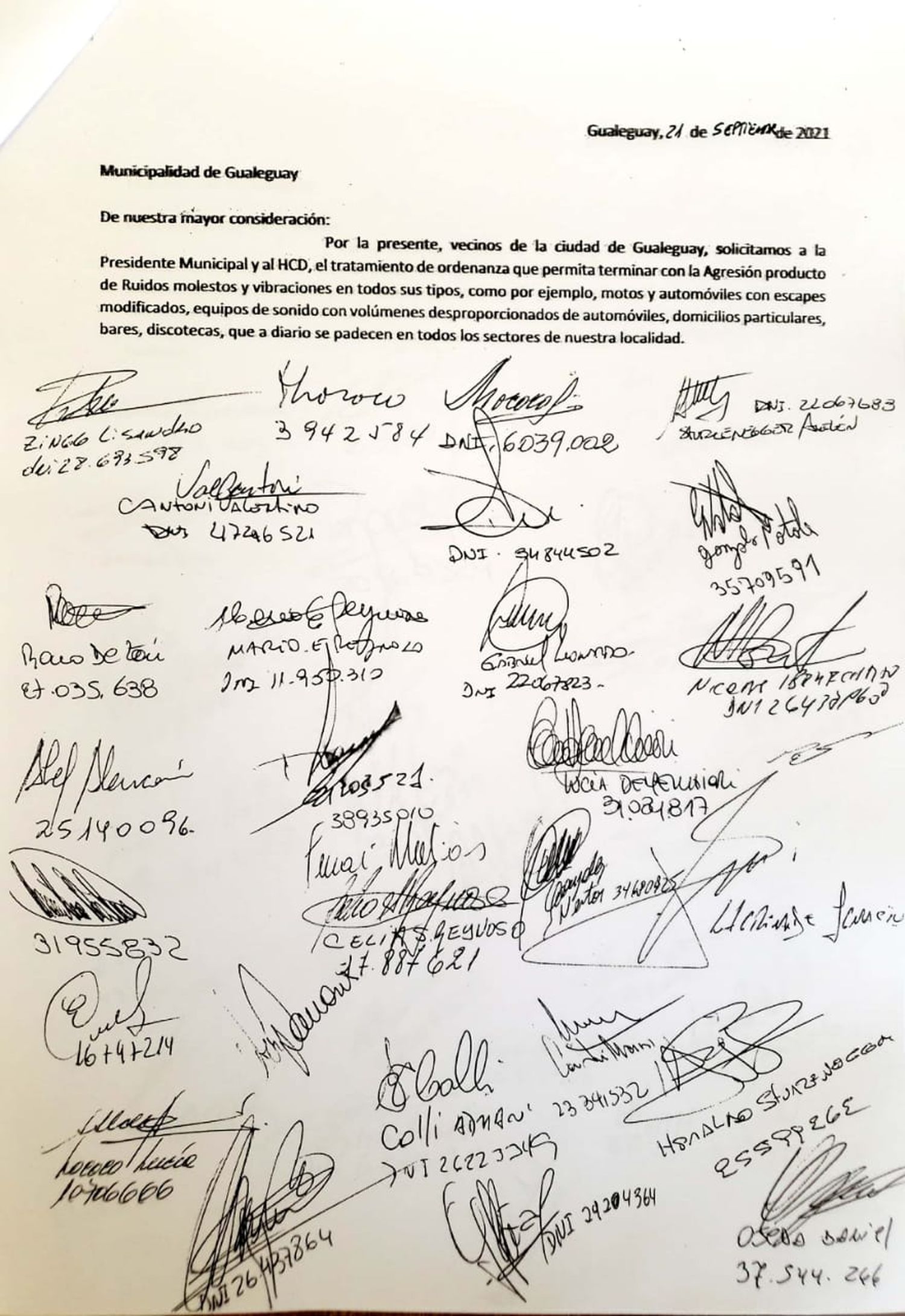 Ruidos Molestos: vecinos juntan firmas