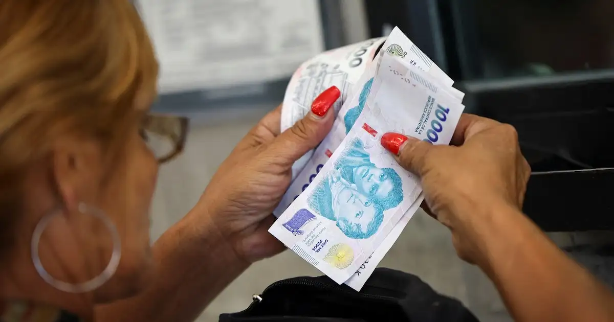Según la consultora Zentrix, apenas el 13% sostiene que logra cubrir todos sus gastos y generar algún ahorro.