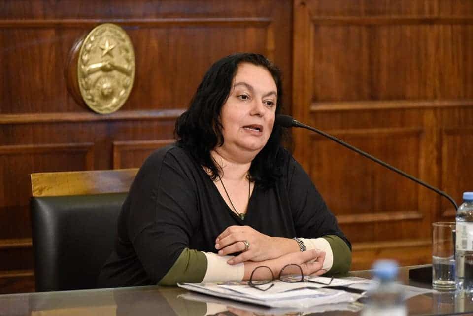 La decisión que impide calificar con menos de 4 “fue debatida políticamente”, aseguró Cogno