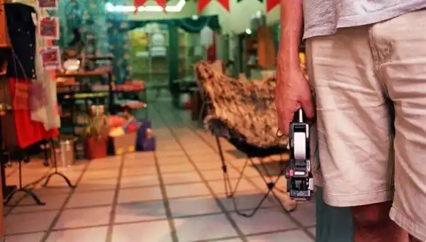Advierten que supermercados remarcan precios varias veces al día