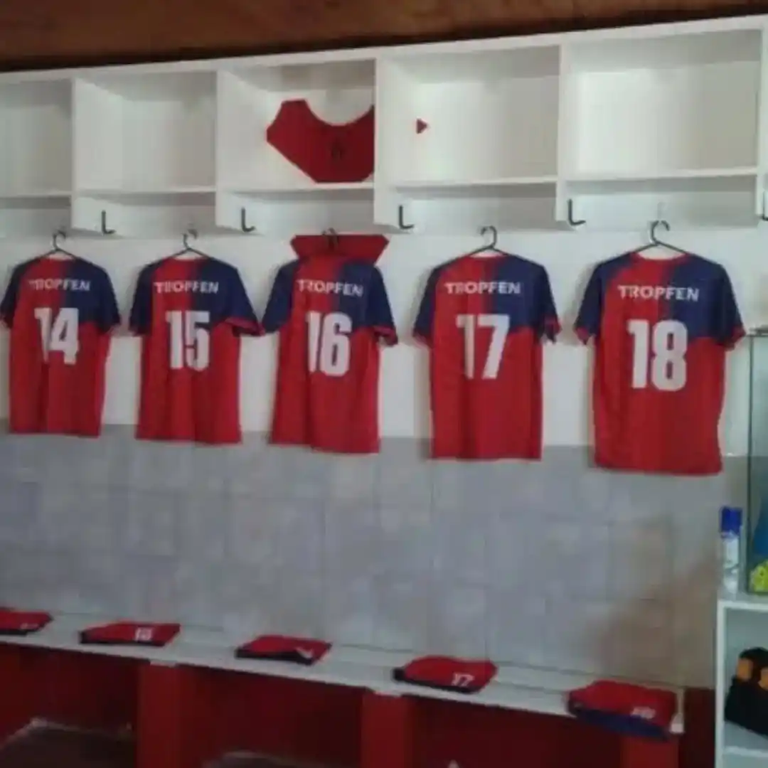 La Academia avanza con mejoras en su cancha, túnel y vestuarios