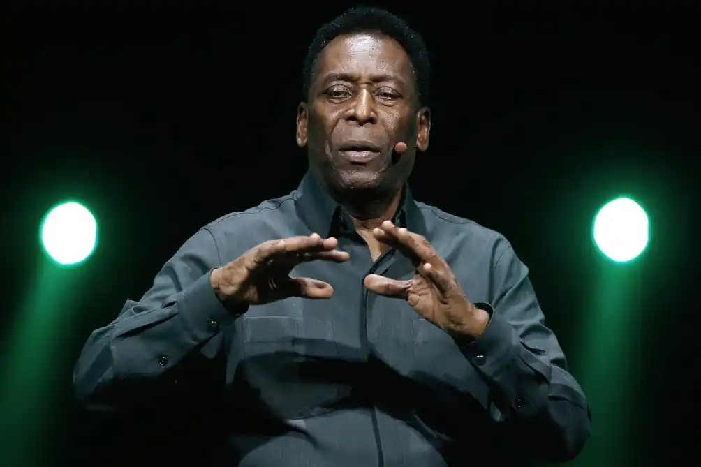 Pelé felicitó a Messi