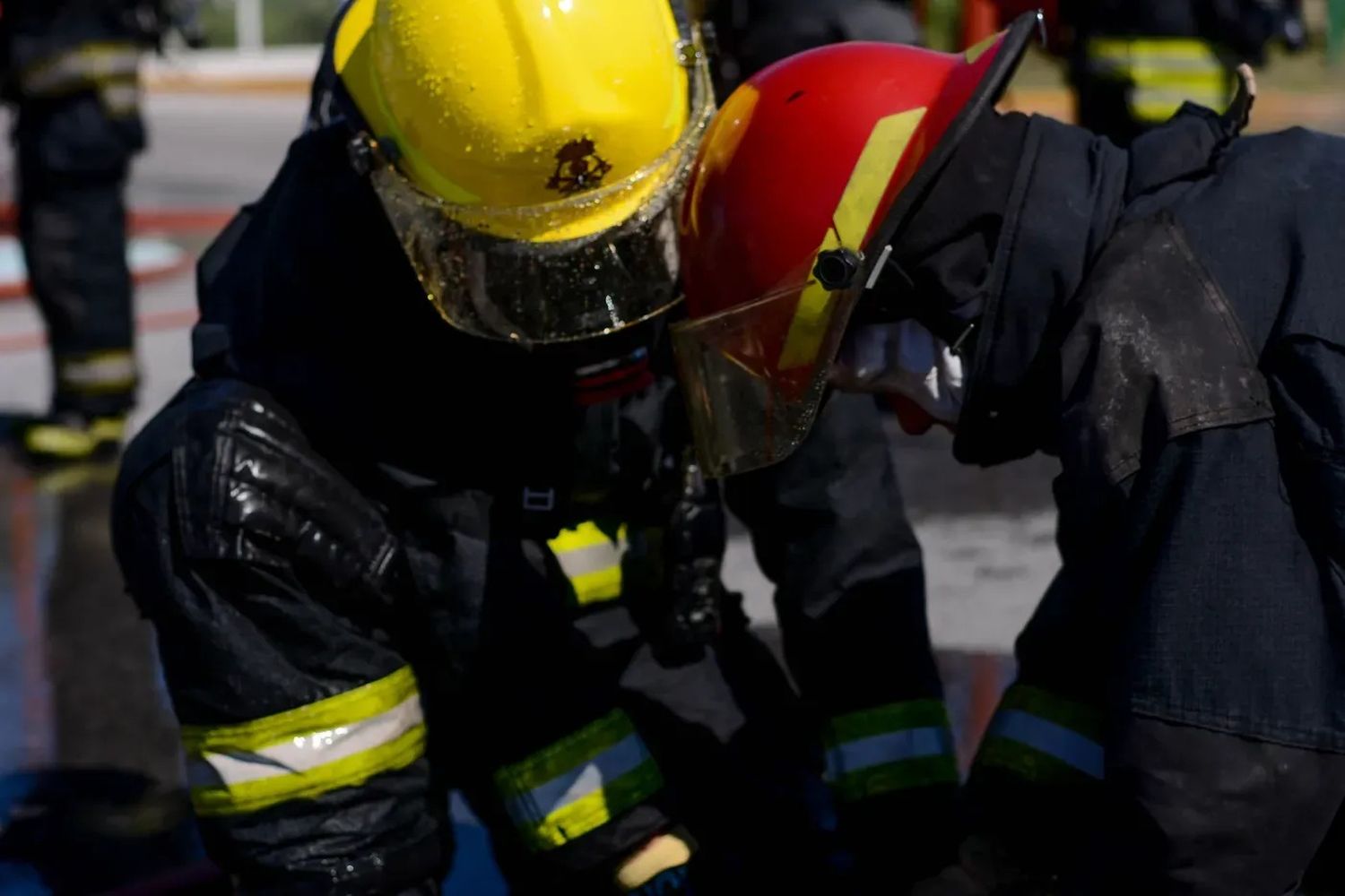 El incendio se produjo en una vivienda en Los Hornos (FOTO: 0221)