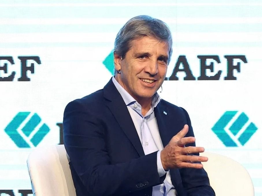 Caputo dijo que la suba de las tasas de interés son "transitorias". Crédito: Reuters.