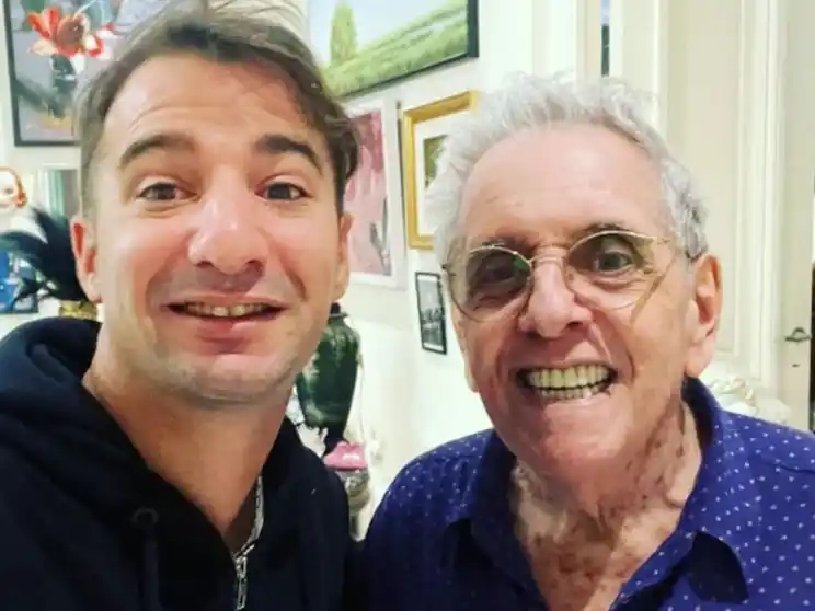 En una entrevista, recordó cómo el querido humorista lo ayudó en un delicado momento