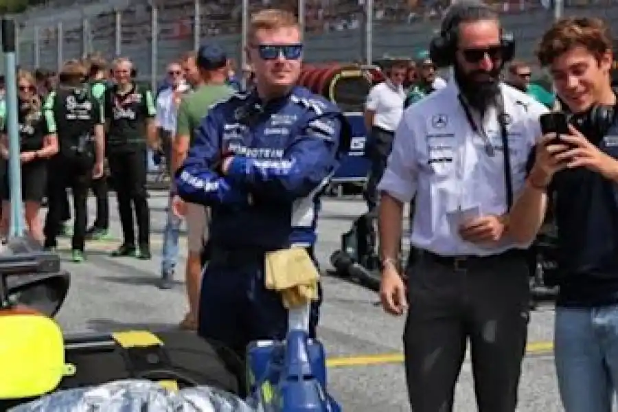 Colapinto se prepara para el difícil trazado de Bakú