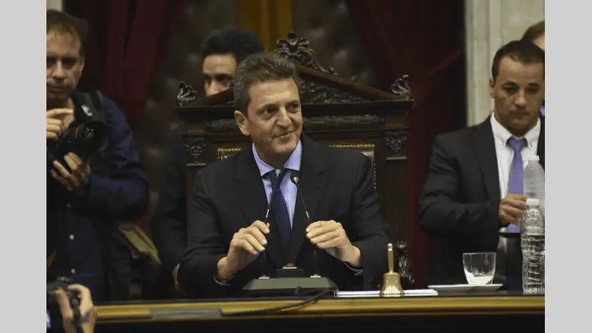 Jurarán los reemplazantes de los diputados que asumirán como funcionarios de Fernández