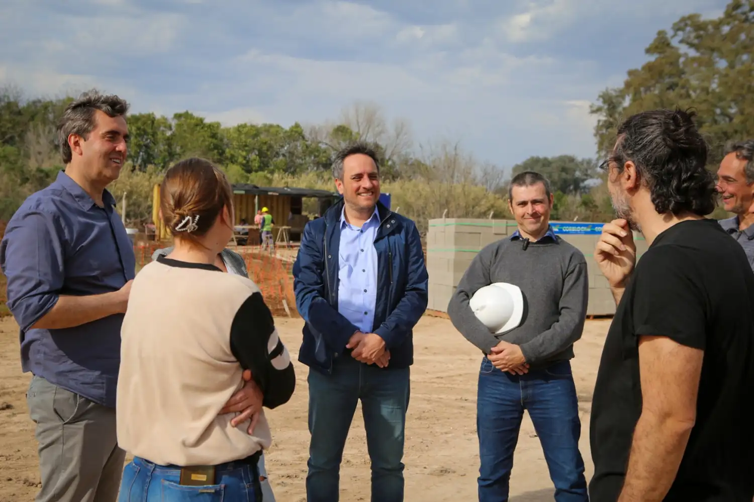 Cabandié recorrió las obras del Centro Ambiental Laudato Sí
