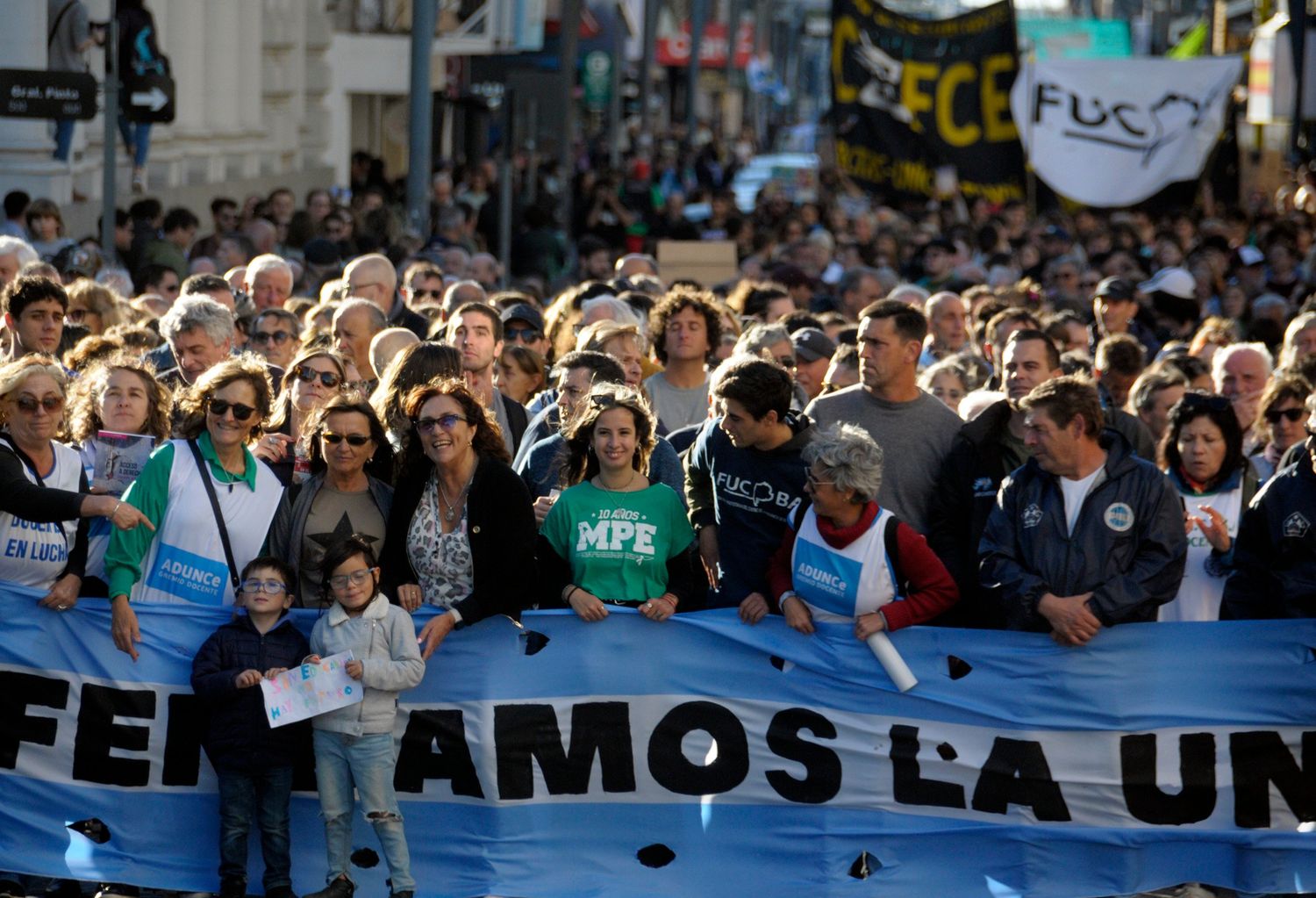 Desde la Unicen también denuncian “discriminación” por quedar afuera del aumento que el gobierno le dio a la UBA