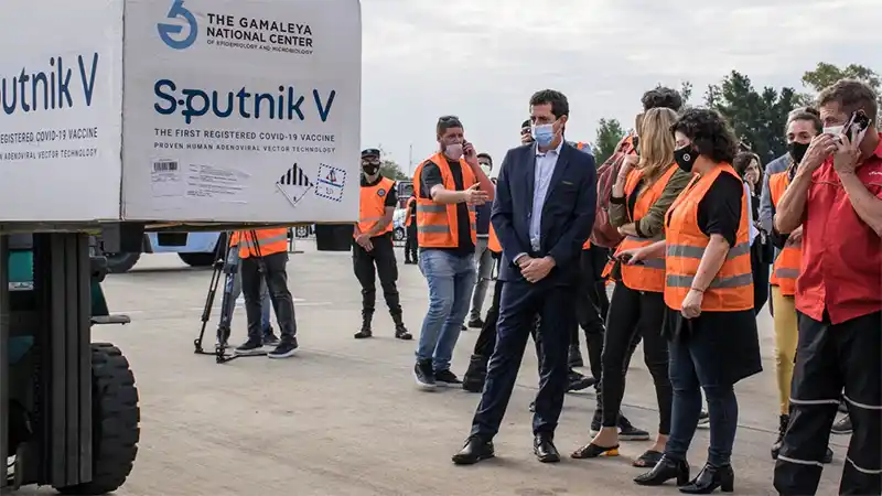 Vizzotti estimó que hay "por lo menos una semana de vacunación asegurada"