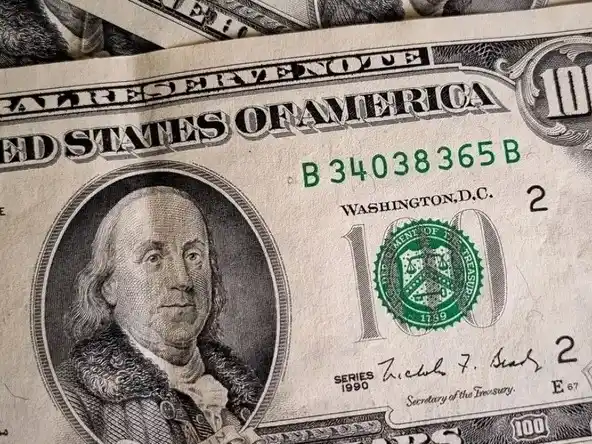 Los mercados pronostican un dólar a 1.750 pesos para fin de año.