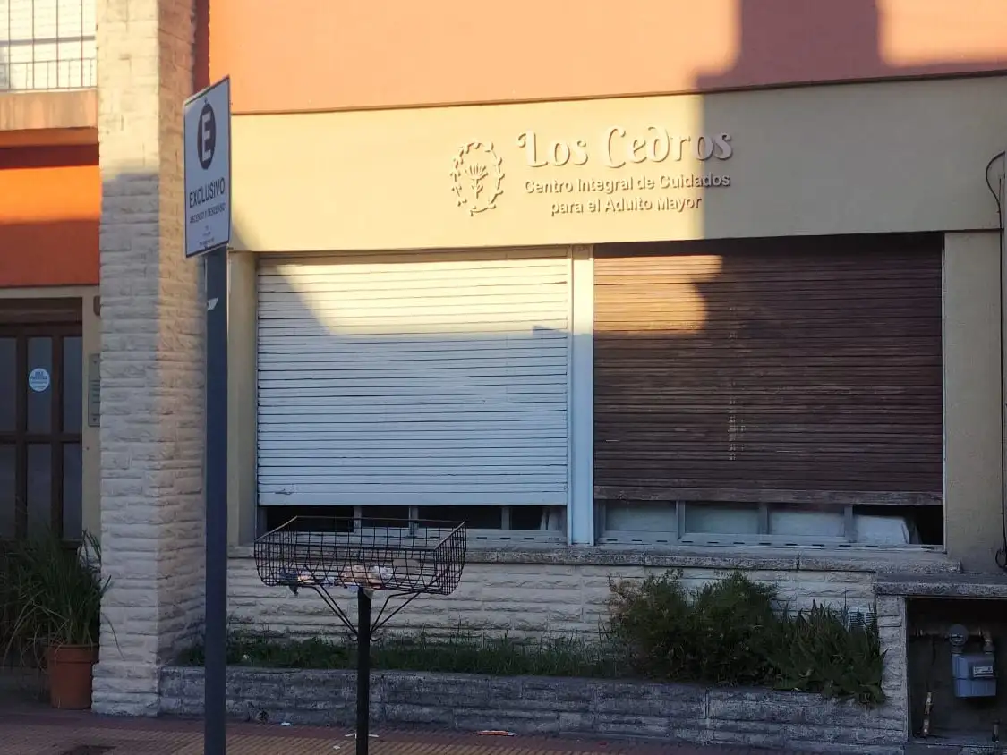 La residencia de adultos mayores seguirá funcionando, pero no podrá incorporar más personas.