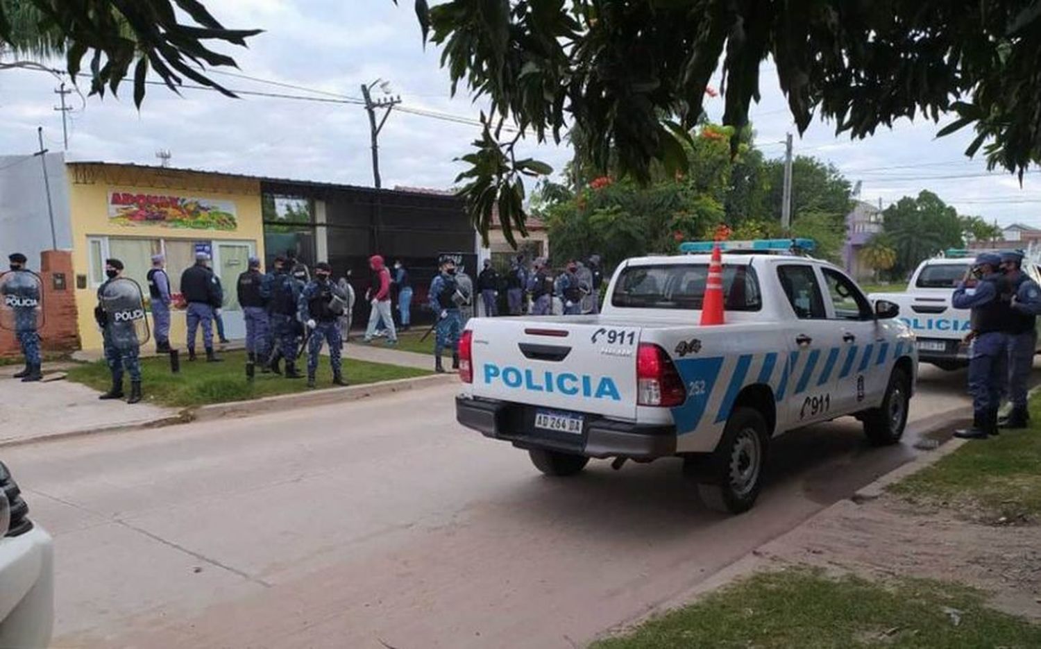 Robo a la distribuidora: Un hombre apresado y secuestro de bebidas