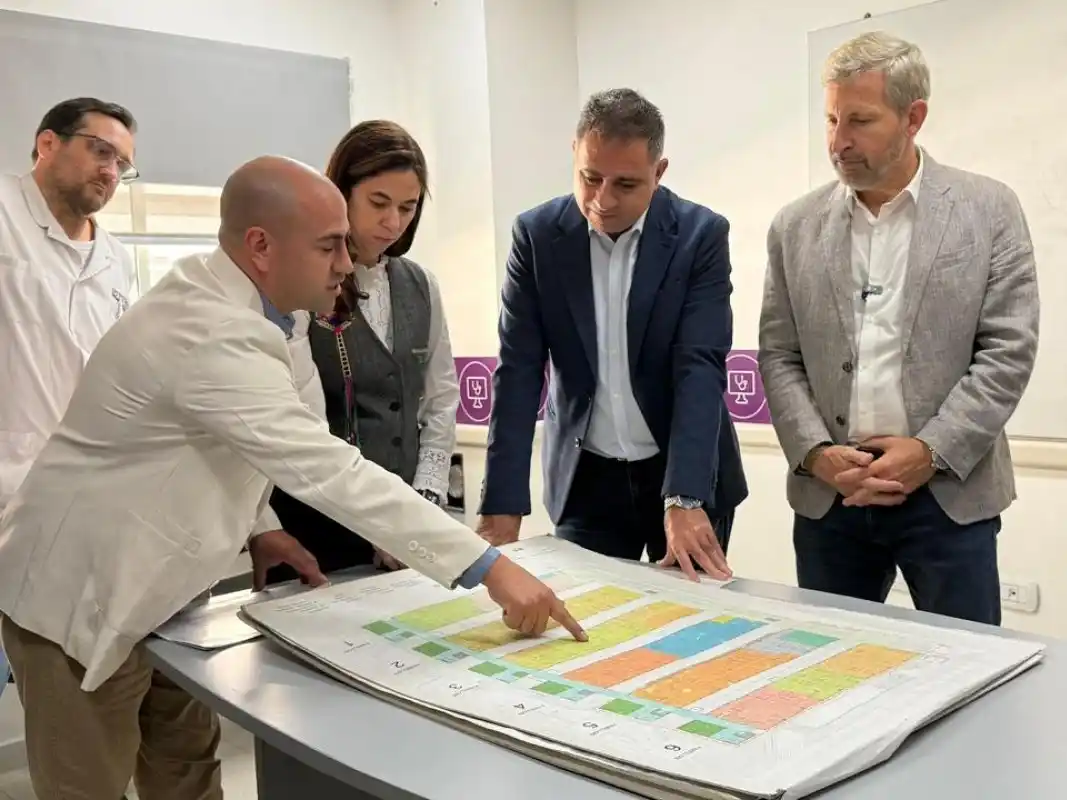 Frigerio anunció que en enero se retomarán las obras en el Hospital Bicentenario