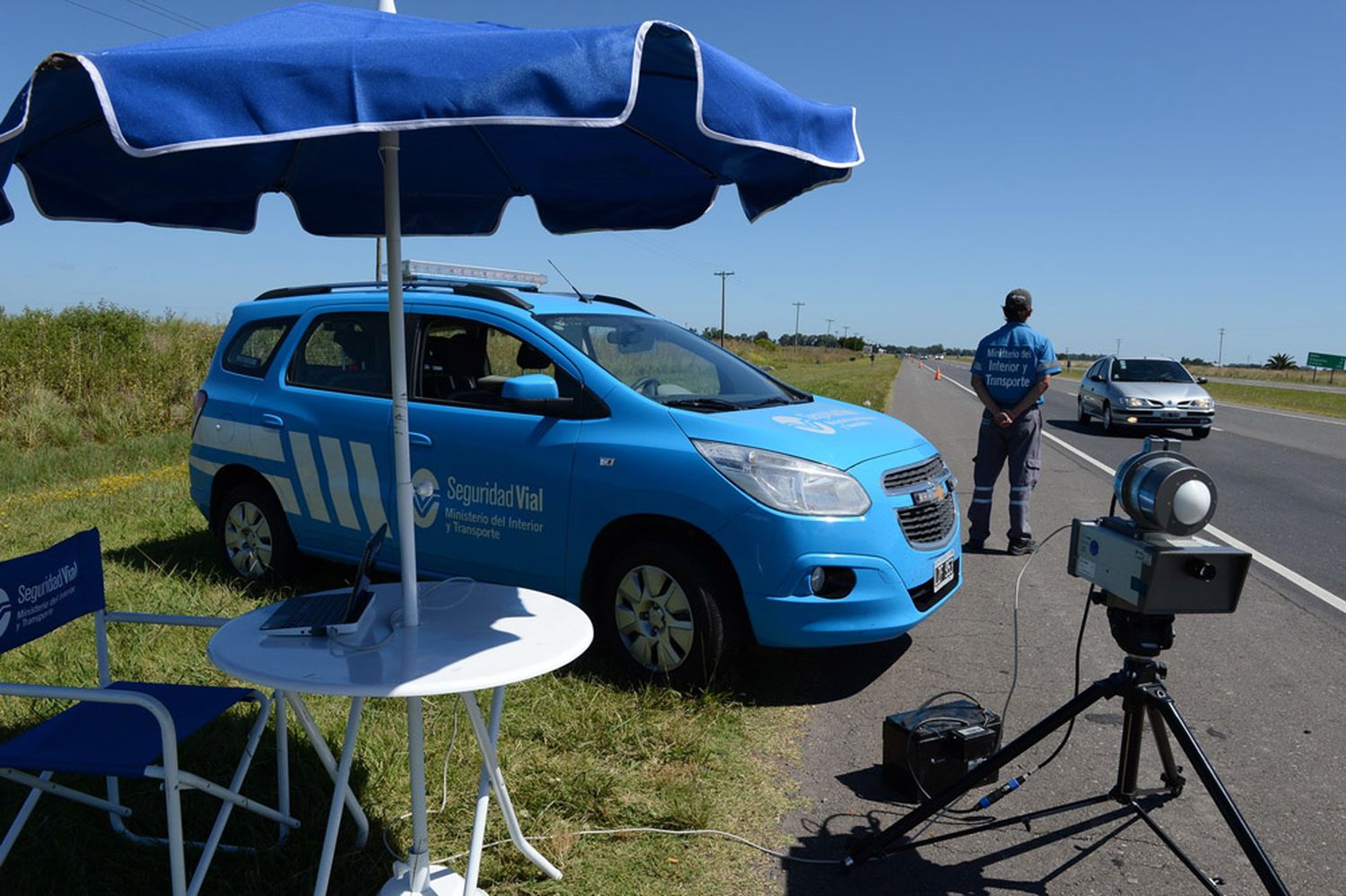 Suman radares y cámaras para controlar las infracciones en rutas a la Costa Atlántica
