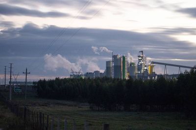 Ambiente de Uruguay detectó que UPM2 incumple en “situaciones puntuales” los niveles de calidad del aire