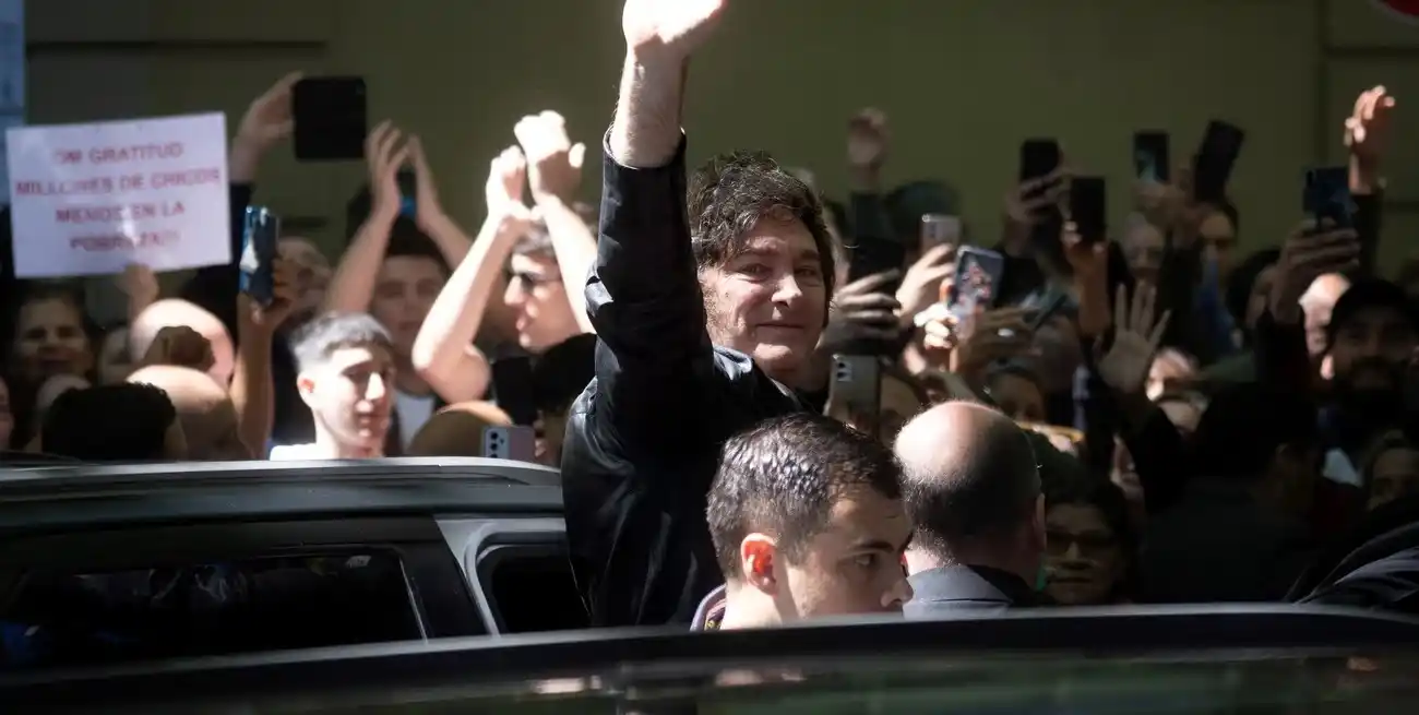 Milei vuelve a sorprender en una elección. Xinhua.