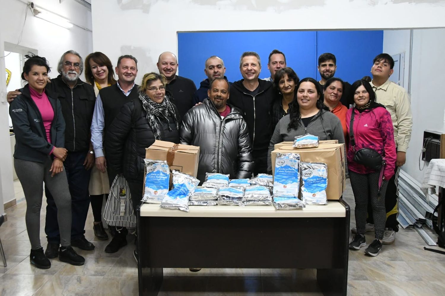 Leche fortificada “municipal”: 600 kilos llegaron a comedores y merenderos