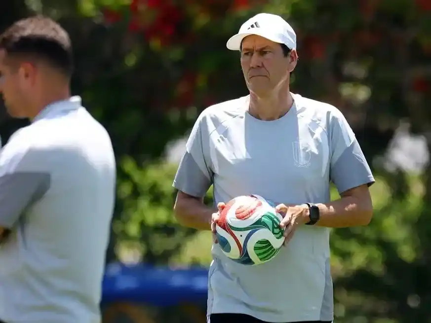 Rudi García habló del significado especial que tiene para él enfrentar al país de sus antepasados.