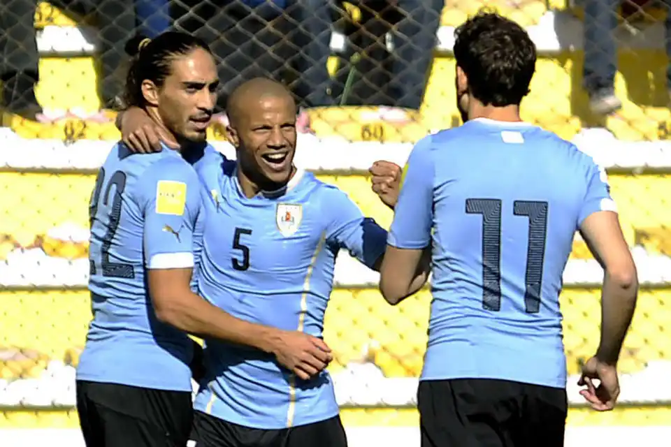 Uruguay le ganó a Bolivia y consiguió su primer triunfo por Eliminatorias
