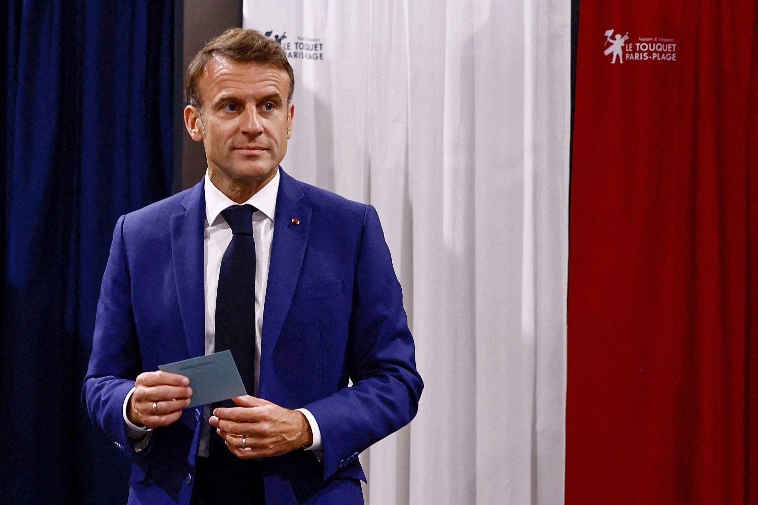 French Polls: Far Right in the Lead but Path Forward Unclear